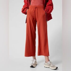 Athleta Avenue Wide Leg Crop Pant 10T